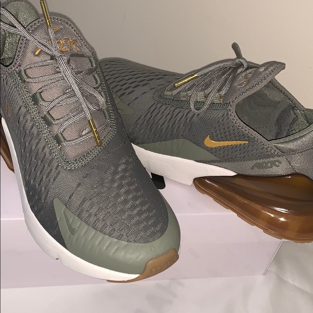 Air Max 270